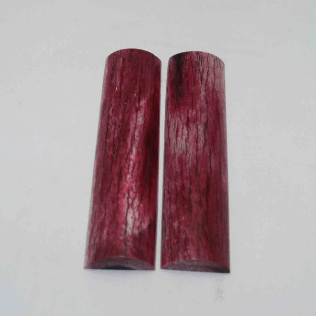 NB104GS94 Giraffe Bone Scales