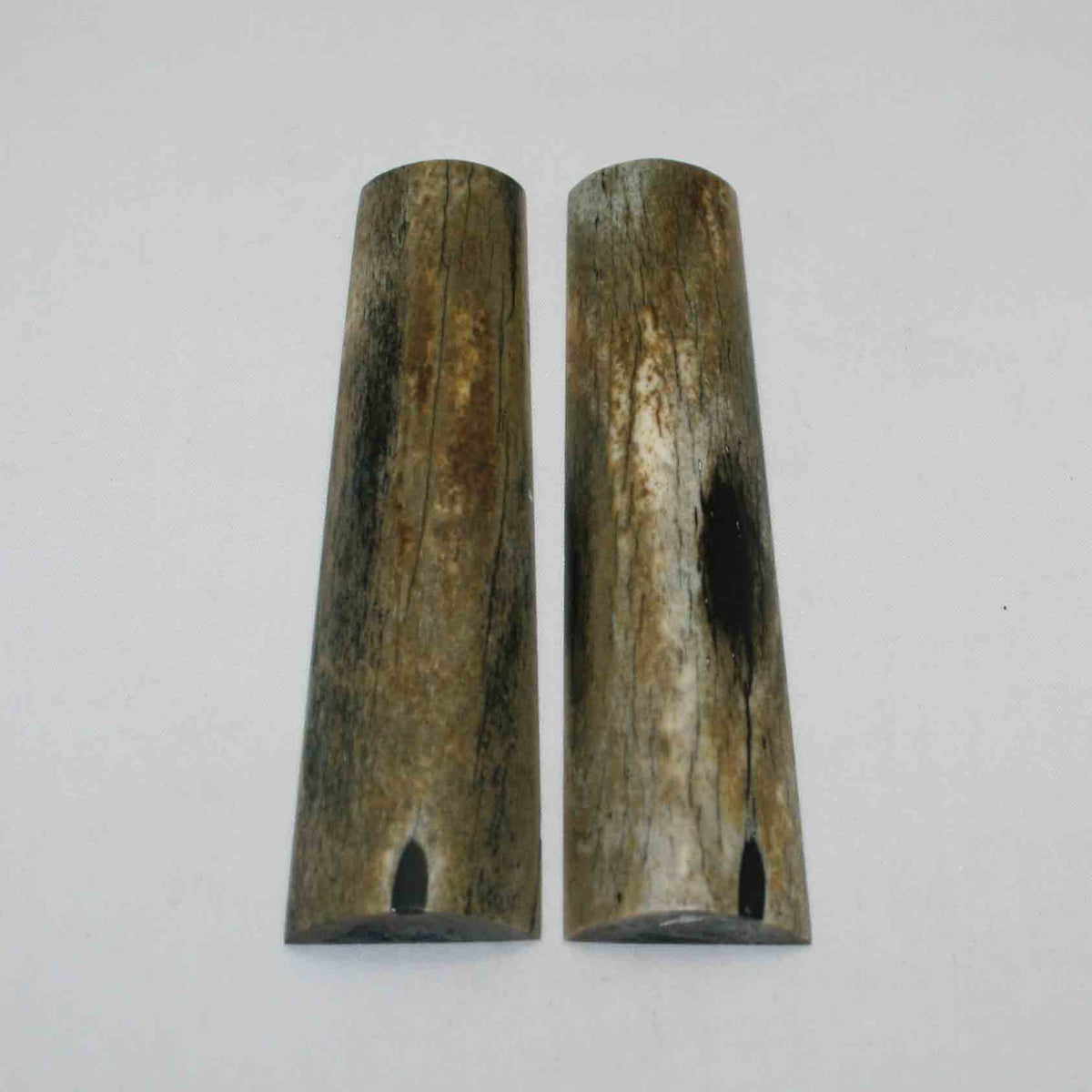 NB104JS103 Giraffe Bone Scales