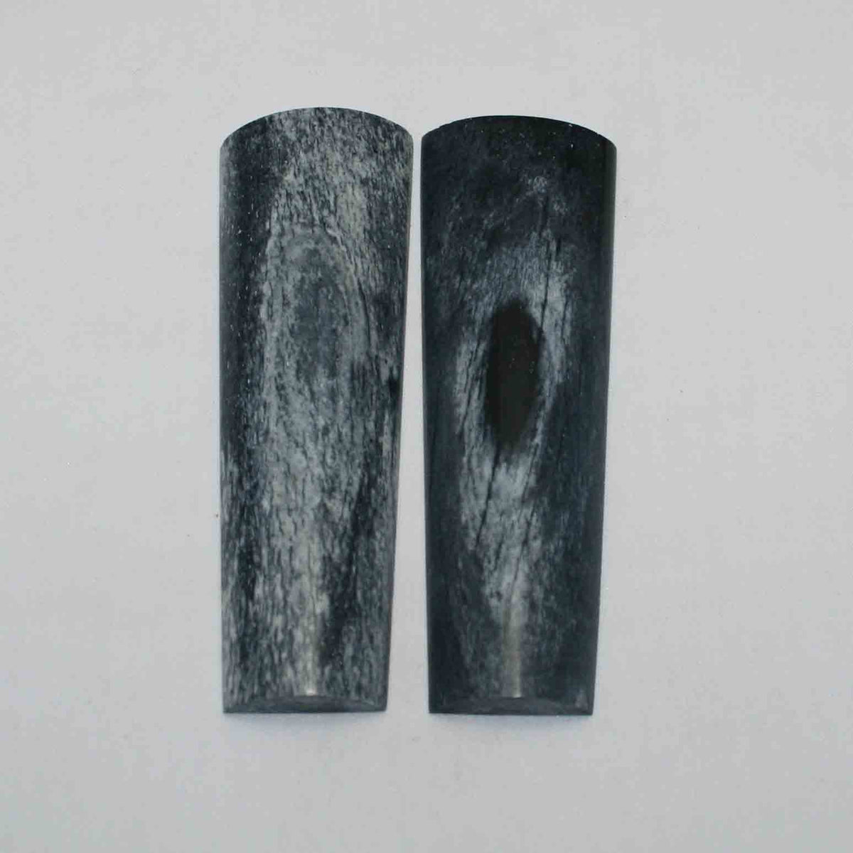 NB104JS10 Giraffe Bone Scales