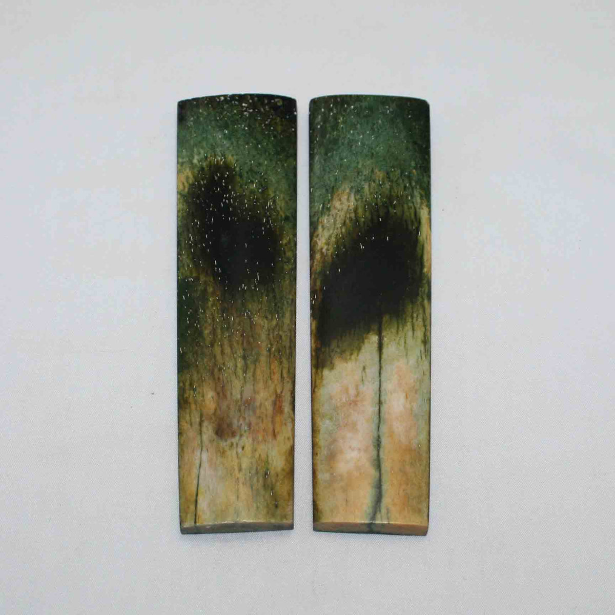 NB104JS42 Giraffe Bone Scales