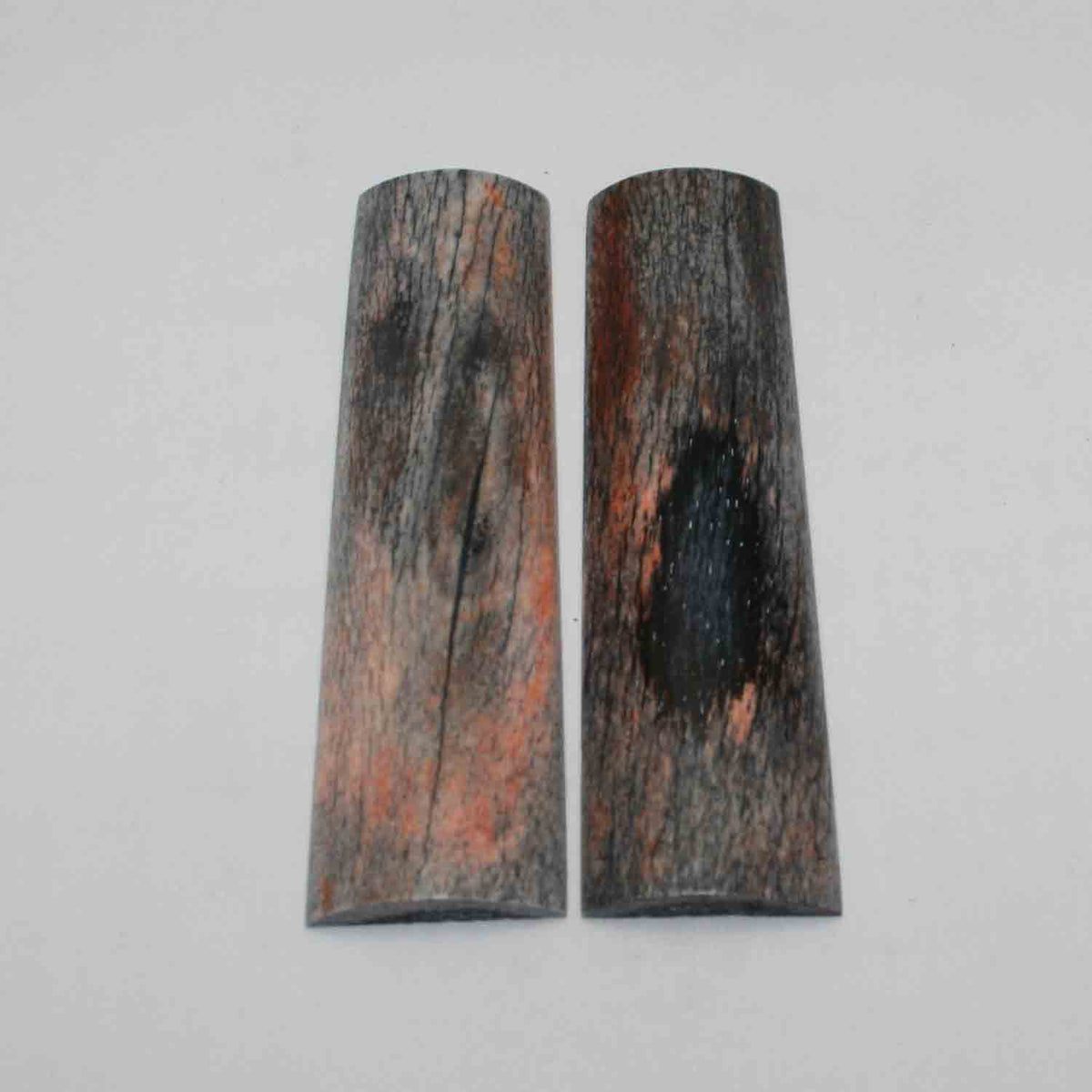 NB104JS49 Giraffe Bone Scales