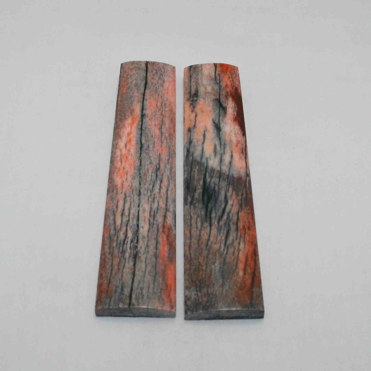 NB104JS53 Giraffe Bone Scales