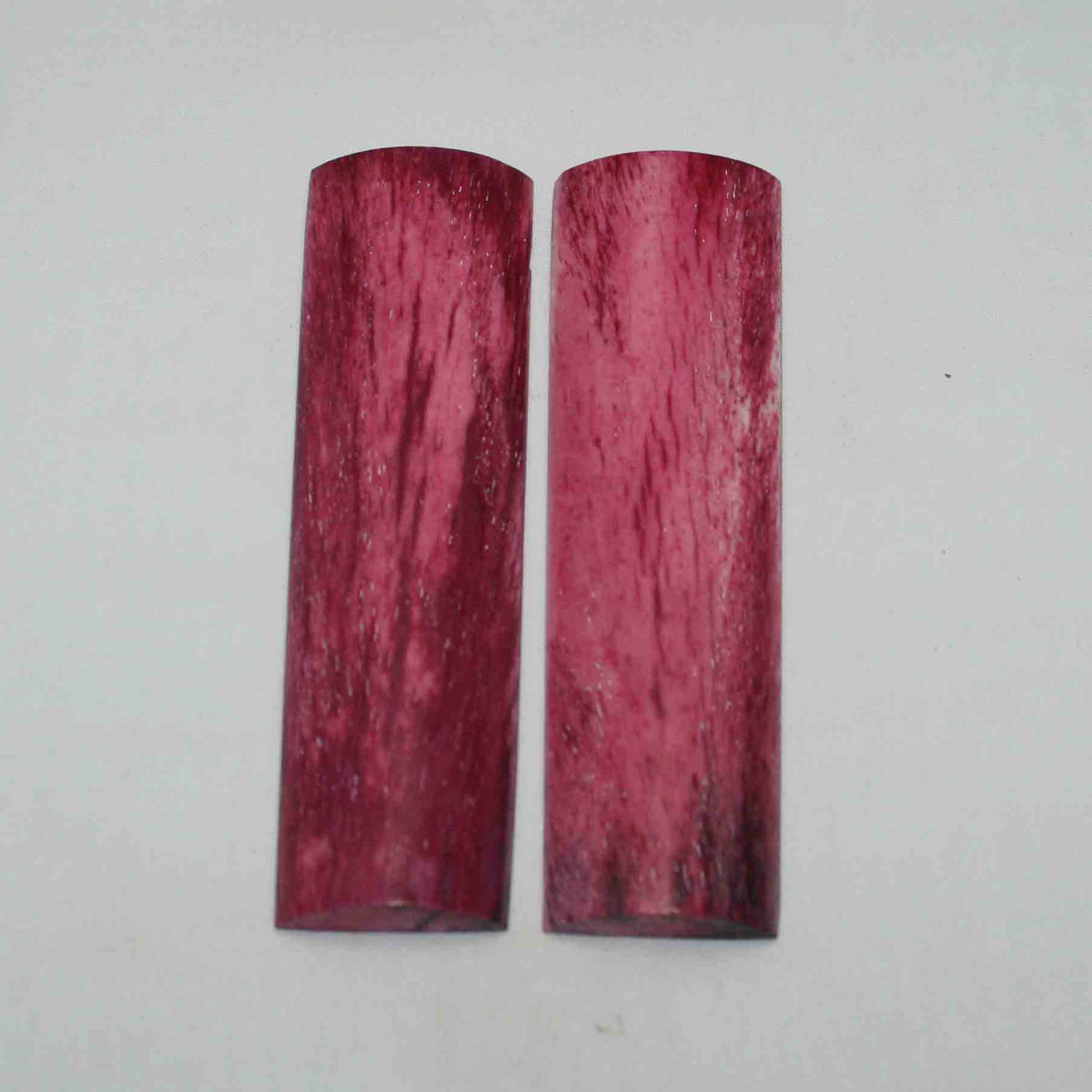 NB104JS70 Giraffe Bone Scales