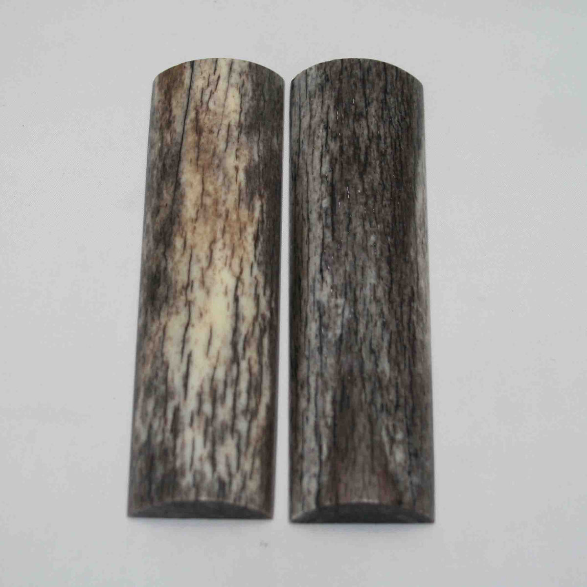 NB104MAN105 Giraffe Bone Scales