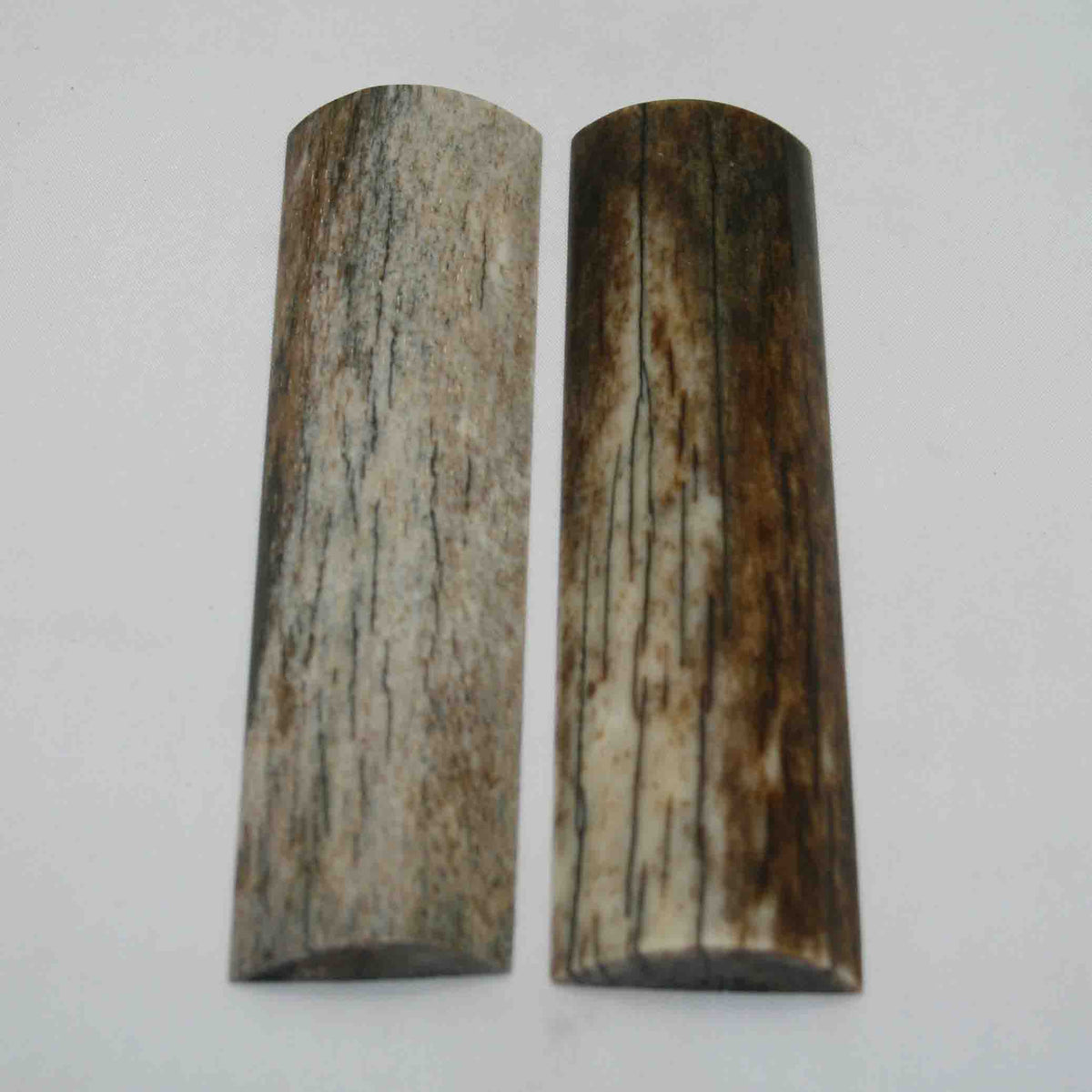 NB104MAN116 Giraffe Bone Scales