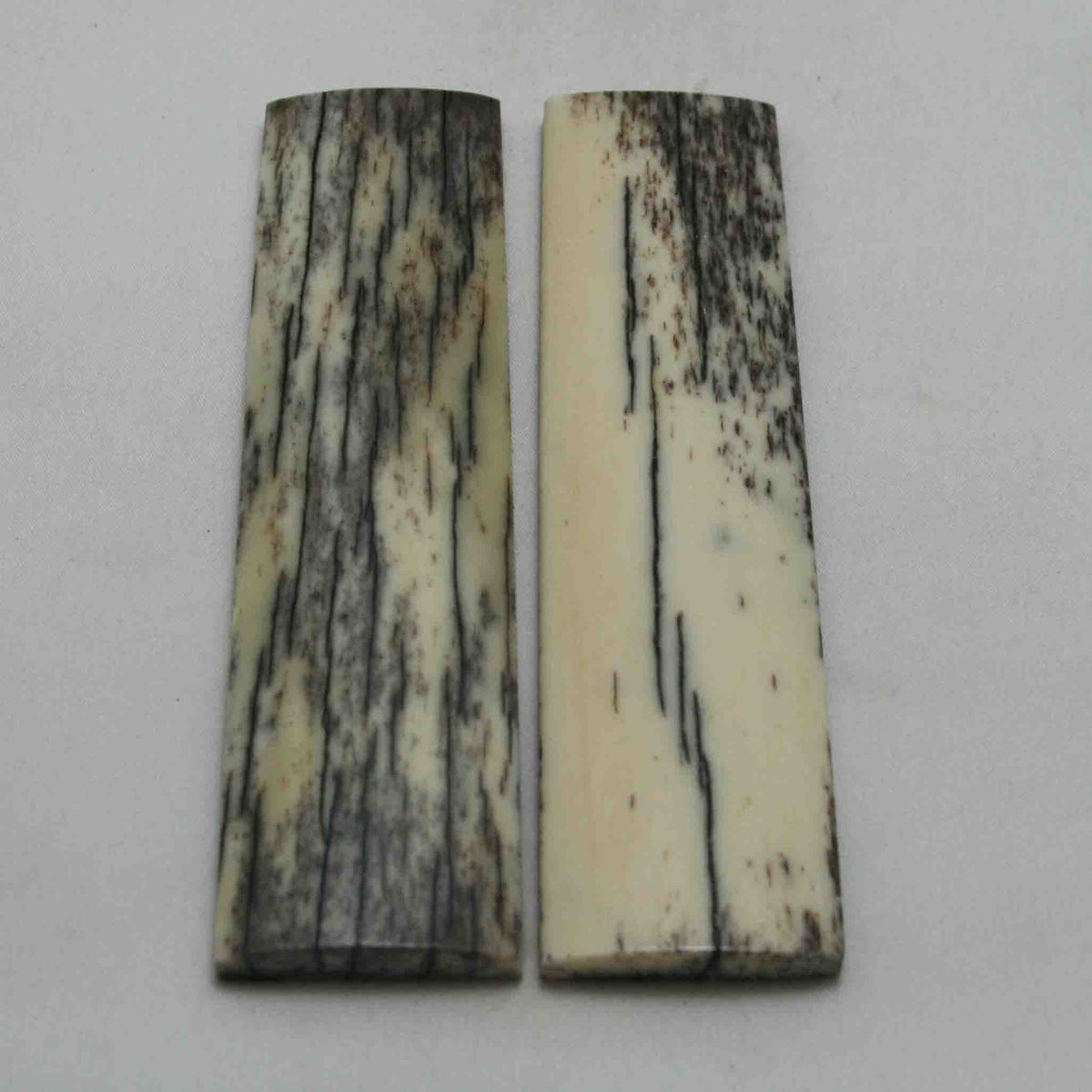 NB104MAN122 Giraffe Bone Scales