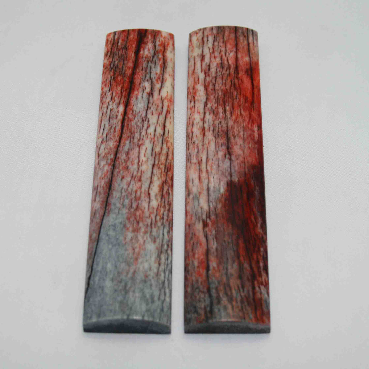 NB104MAN133 Giraffe Bone Scales