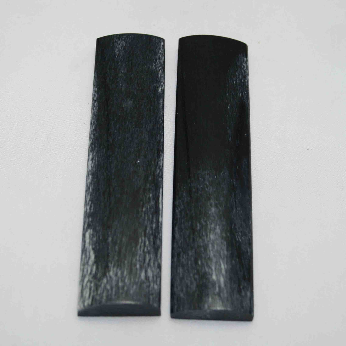 NB104MAN140 Giraffe Bone Scales