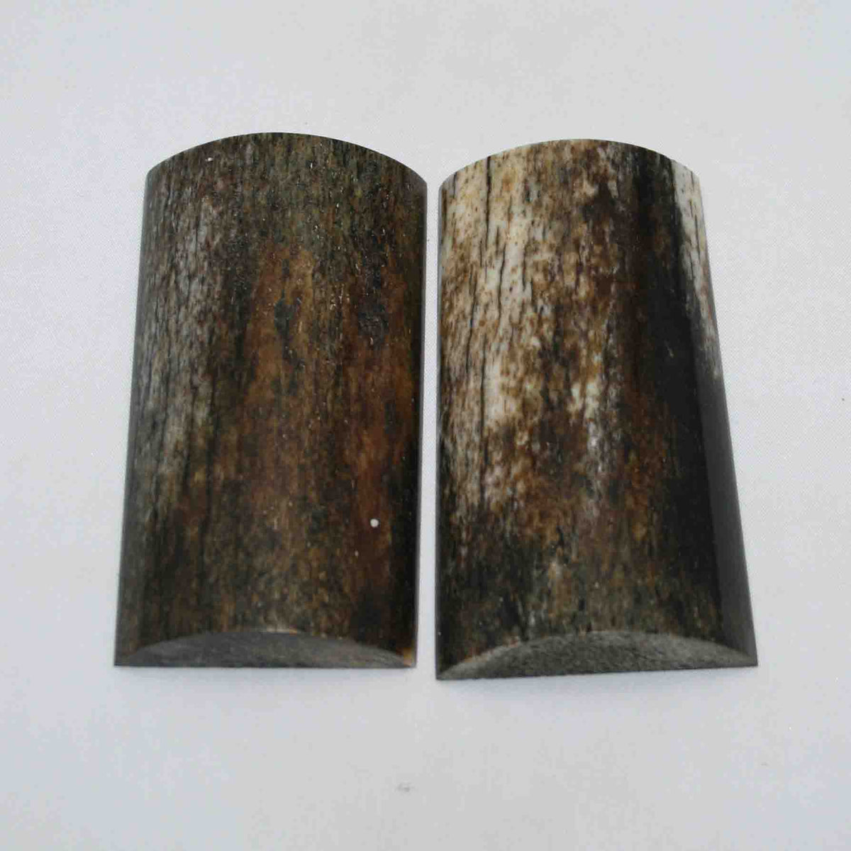 NB104MAN145 Giraffe Bone Scales