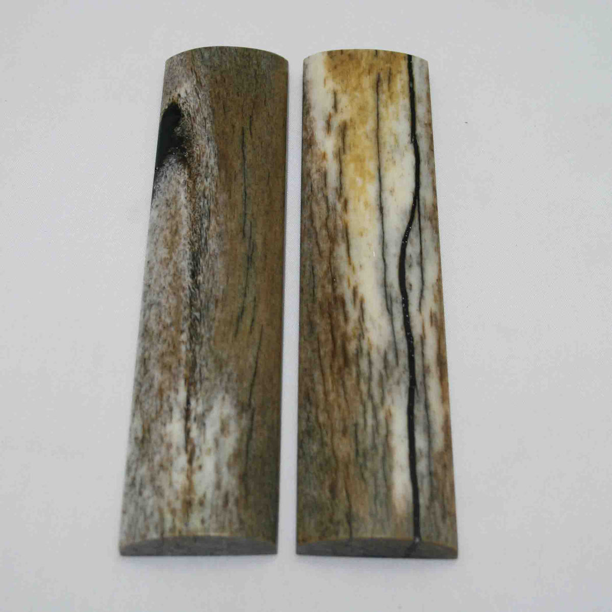 NB104MAN14 Giraffe Bone Scales