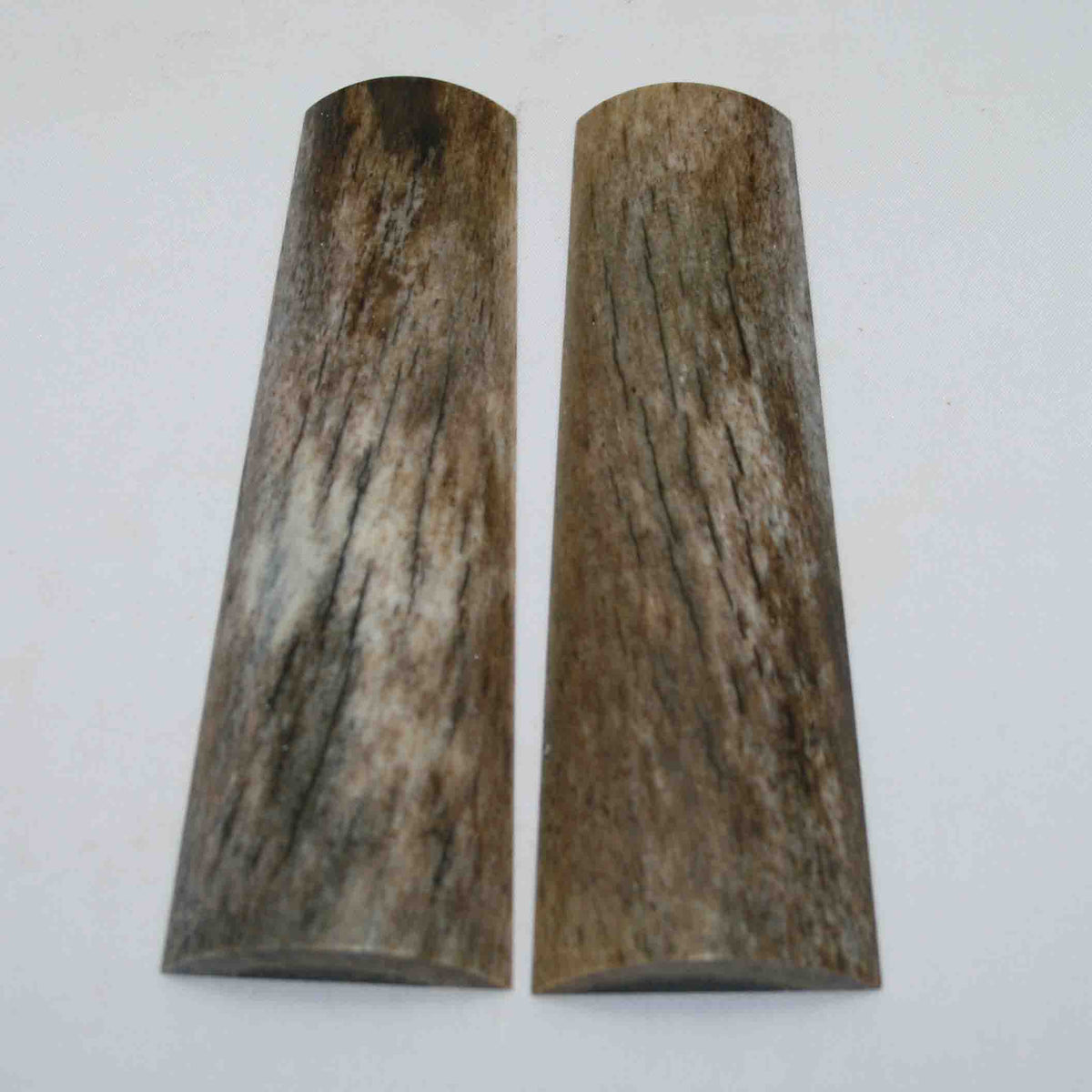 NB104MAN154 Giraffe Bone Scales