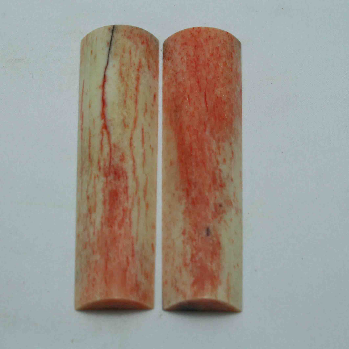 NB104MAN182 Giraffe Bone Scales