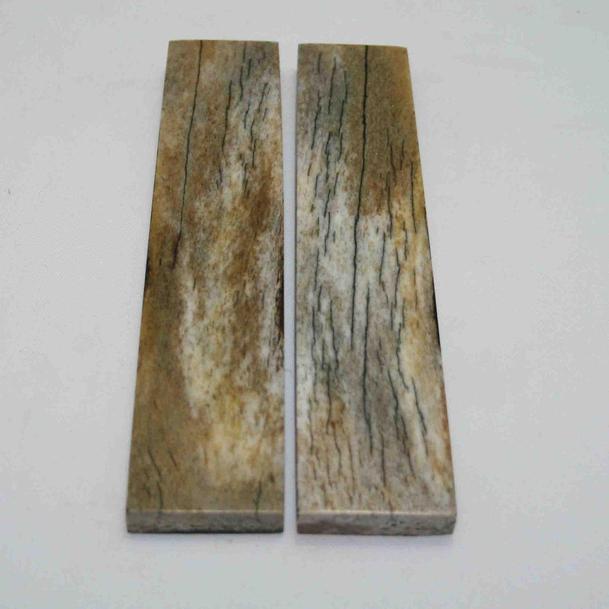 NB104MAN191 Giraffe Bone Scales