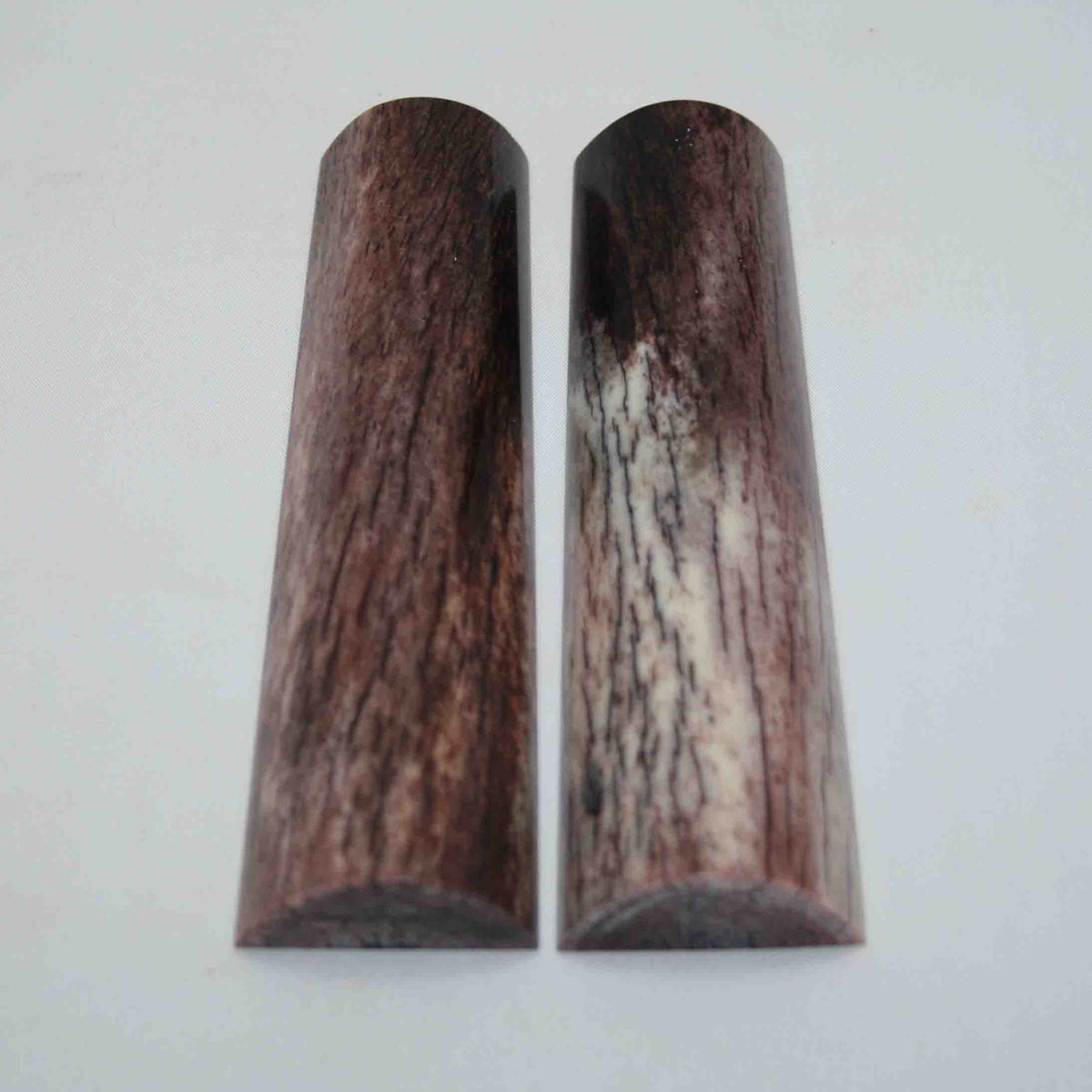 NB104MAN201 Giraffe Bone Scales