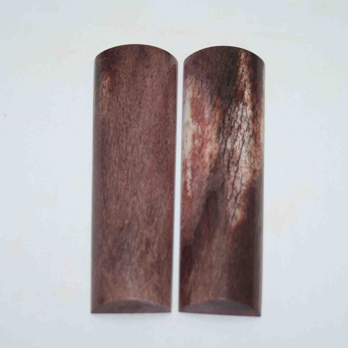 NB104MAN214 Giraffe Bone Scales