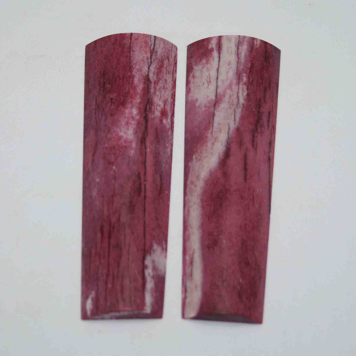 NB104MAN215 Giraffe Bone Scales