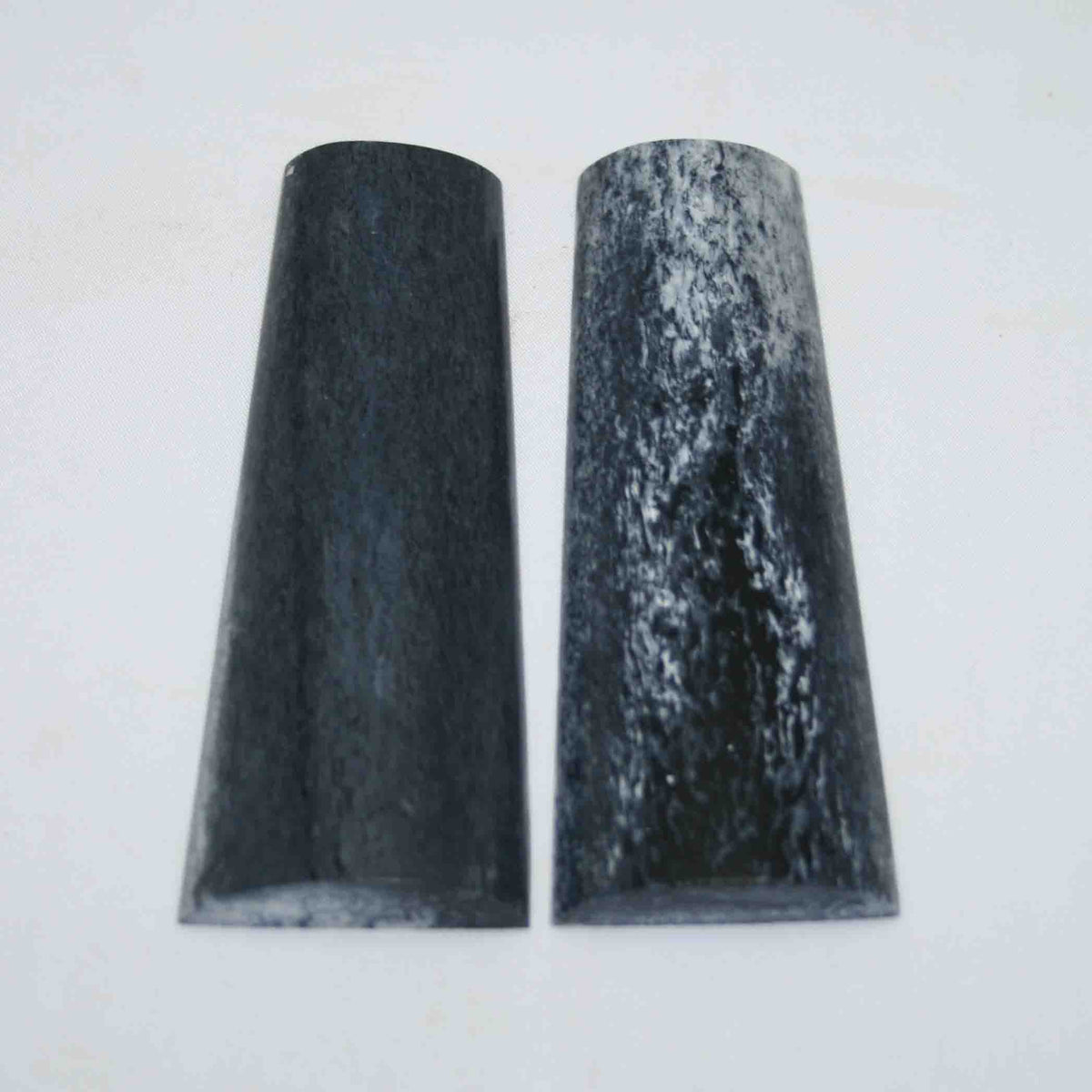 NB104MAN220 Giraffe Bone Scales