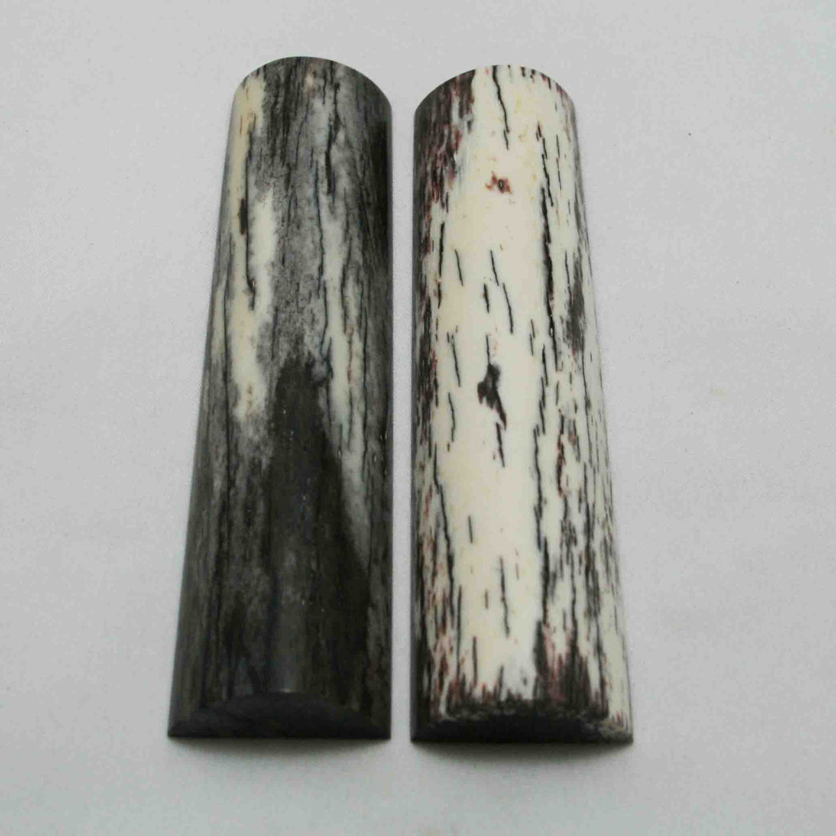 NB104MAN23 Giraffe Bone Scales