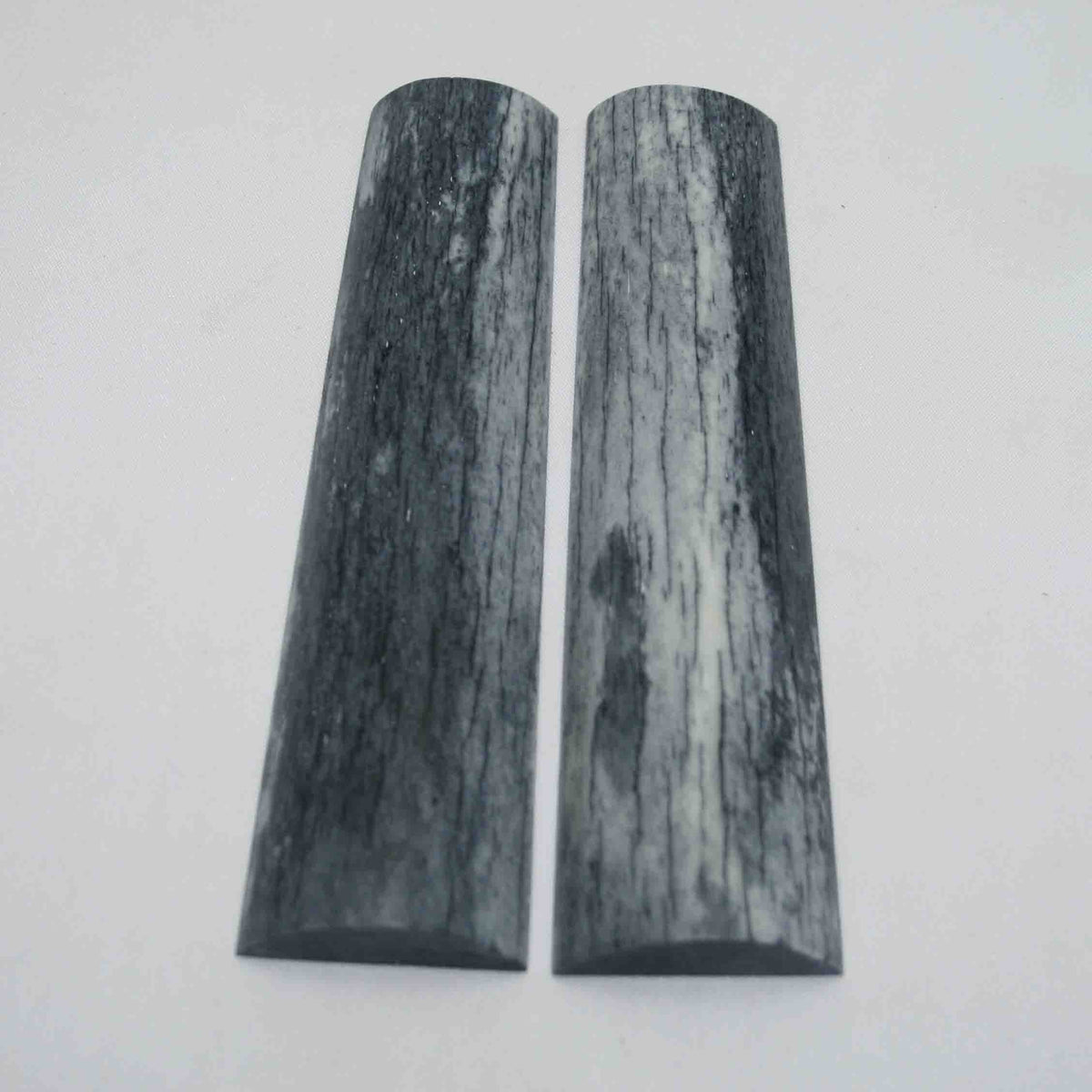 NB104MAN30 Giraffe Bone Scales