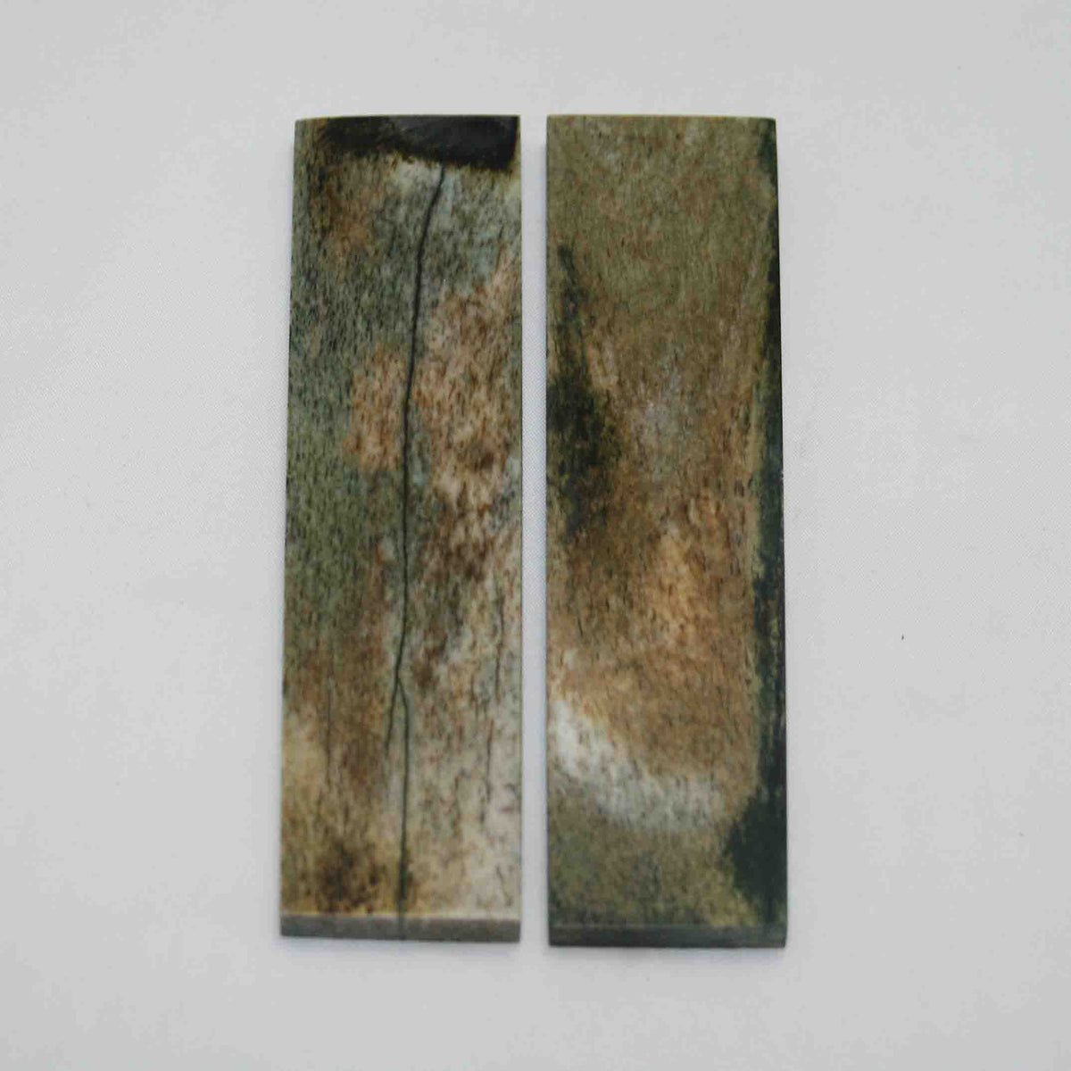 NB104MAN53 Giraffe Bone Scales