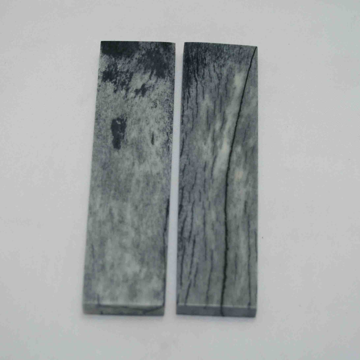 NB104MAN54 Giraffe Bone Scales