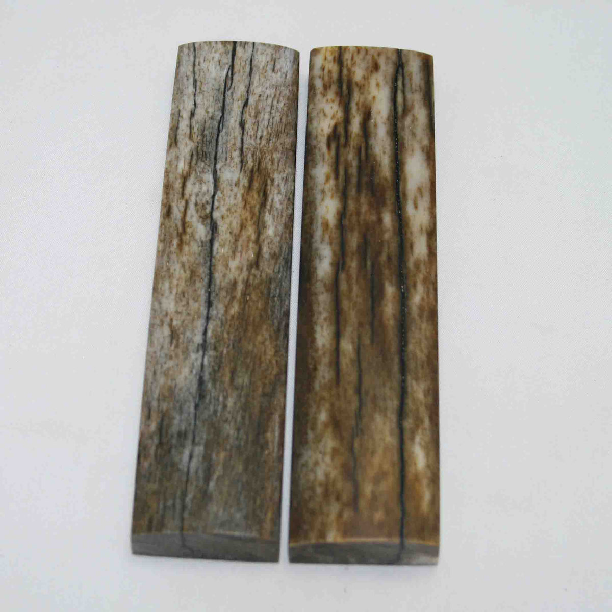 NB104MAN61 Giraffe Bone Scales