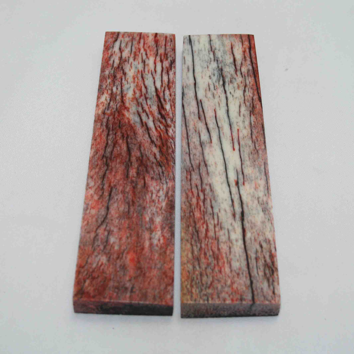 NB104MAN81 Giraffe Bone Scales