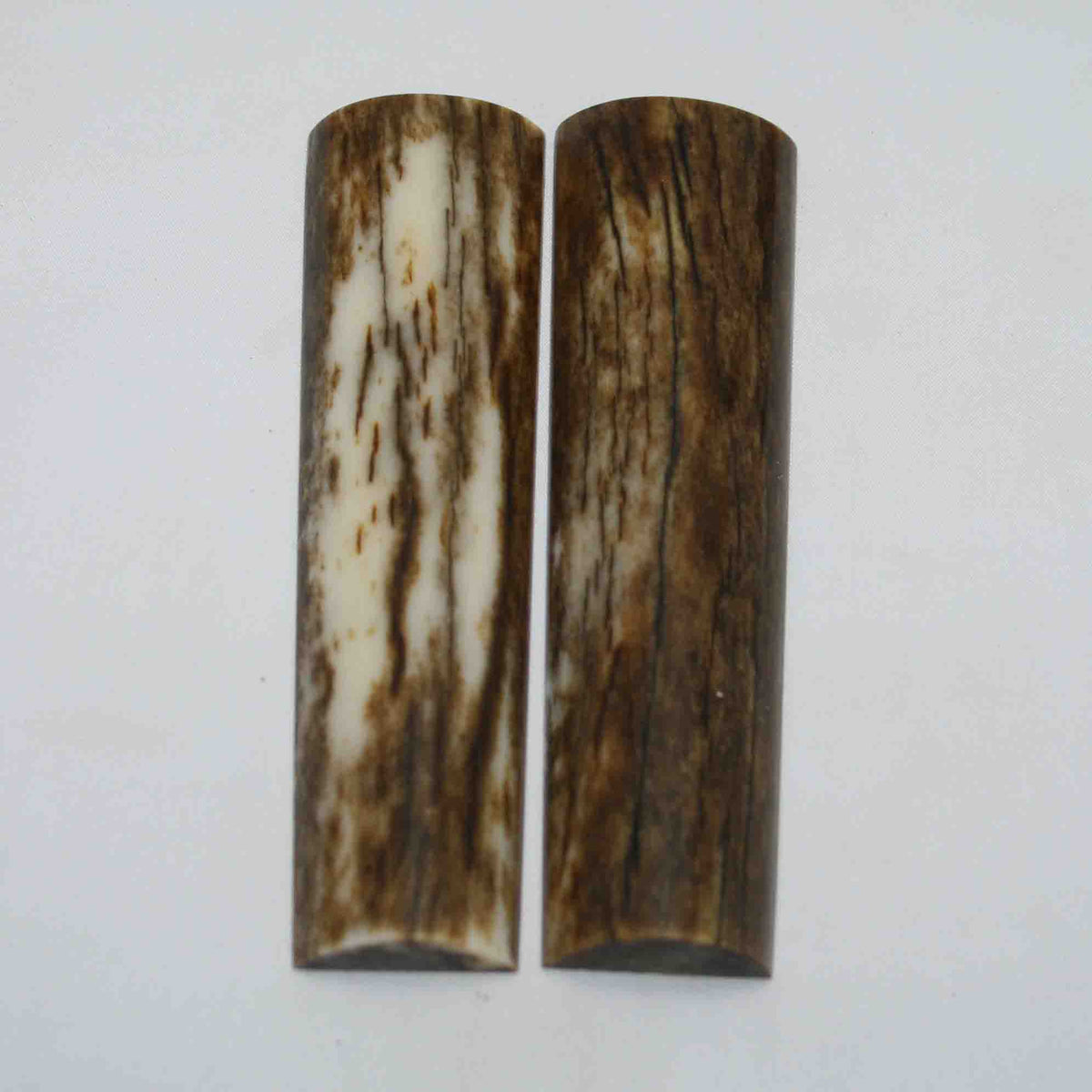 NB104MAN86 Giraffe Bone Scales