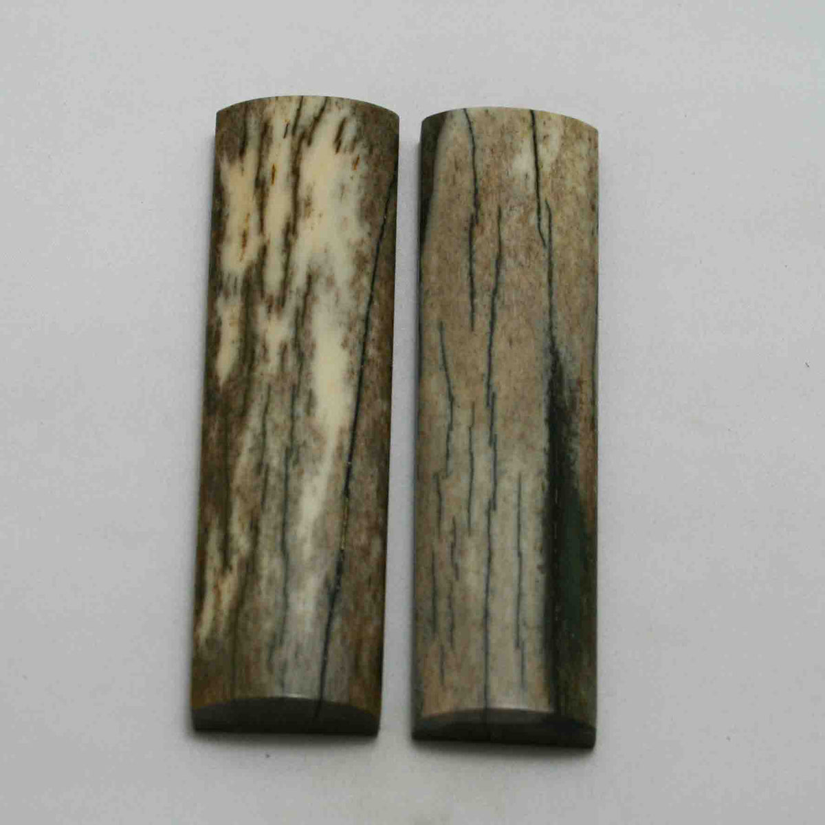 NB104MAN88 Giraffe Bone Scales