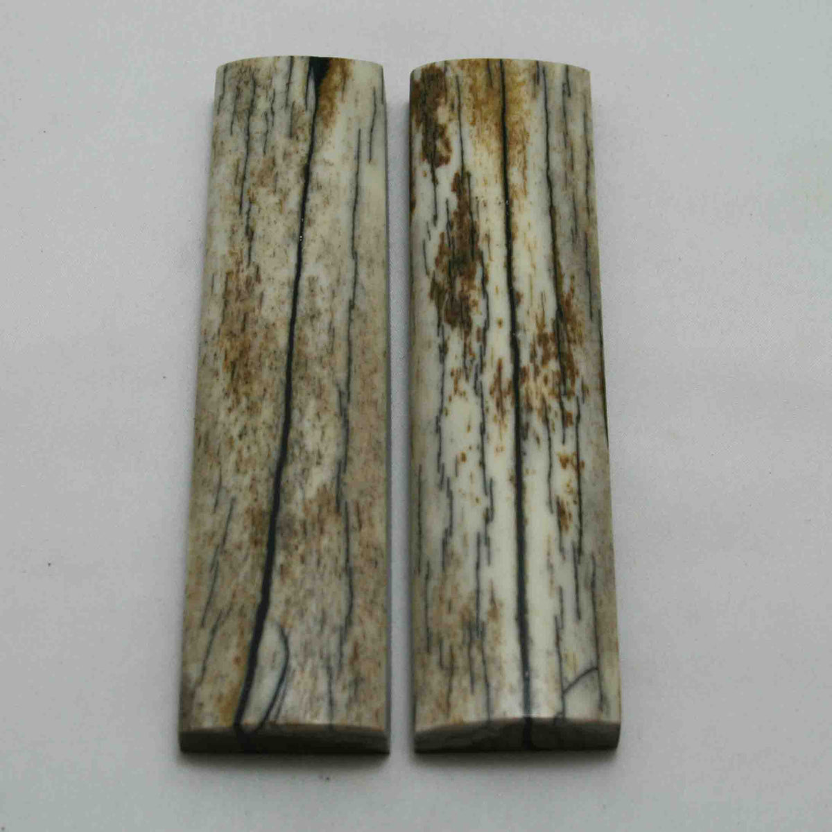 NB104MAN92 Giraffe Bone Scales