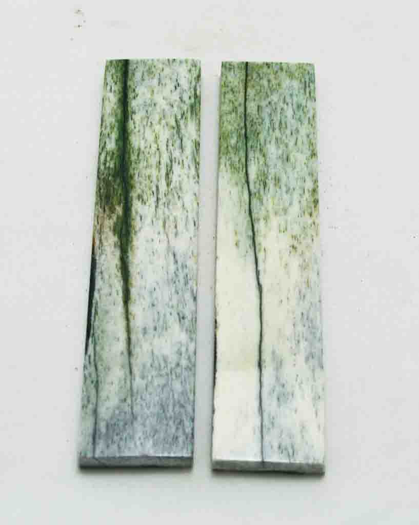 NB104MF2  Giraffe Bone Scales