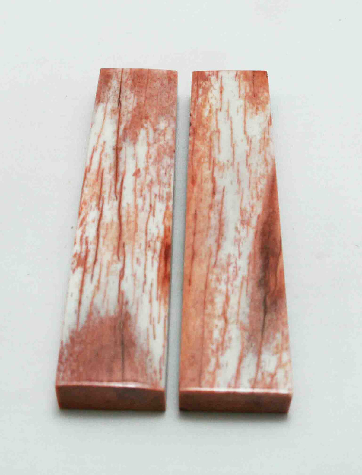 NB104MJ89  Giraffe Bone Scales