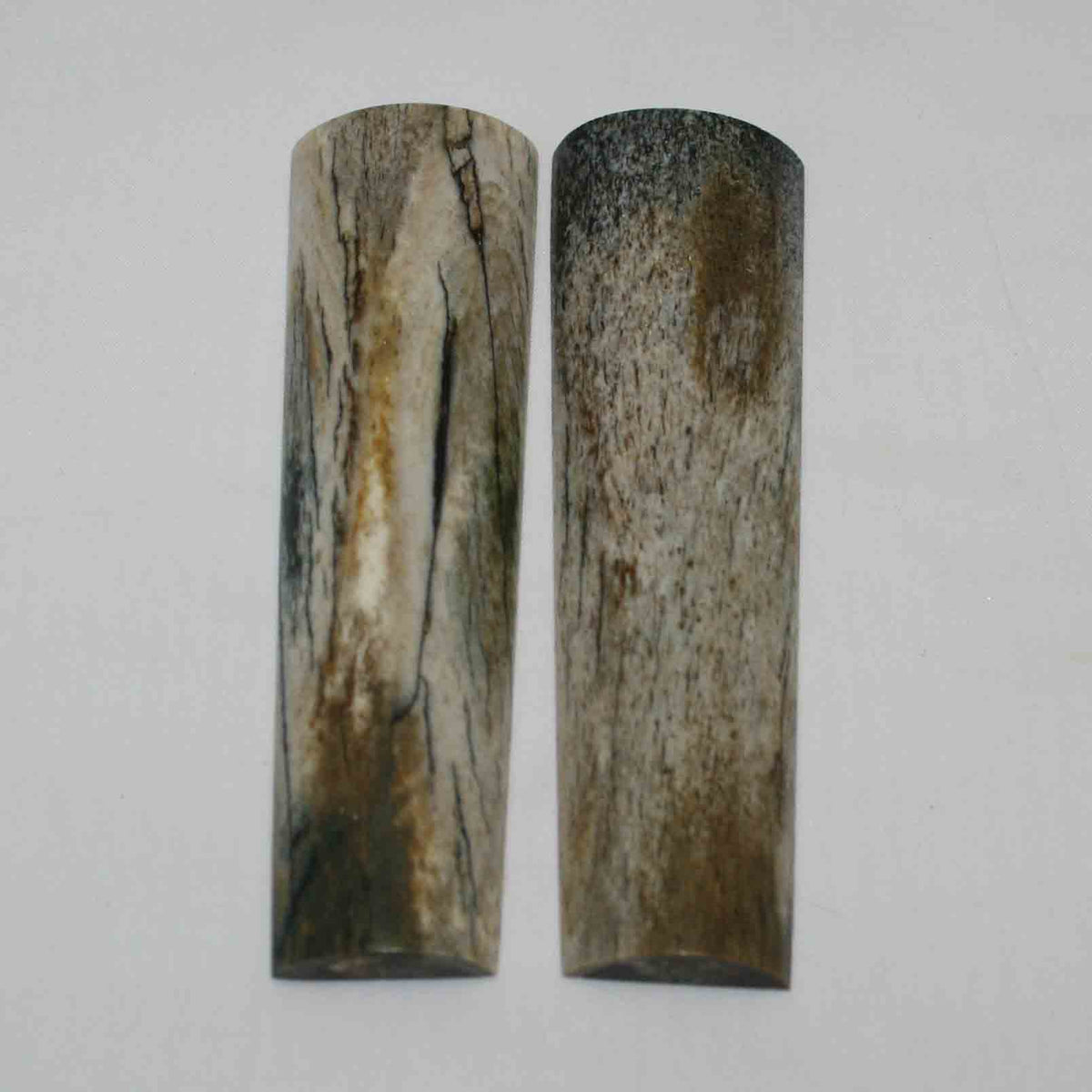 NB104MMA100 Giraffe Bone Scales