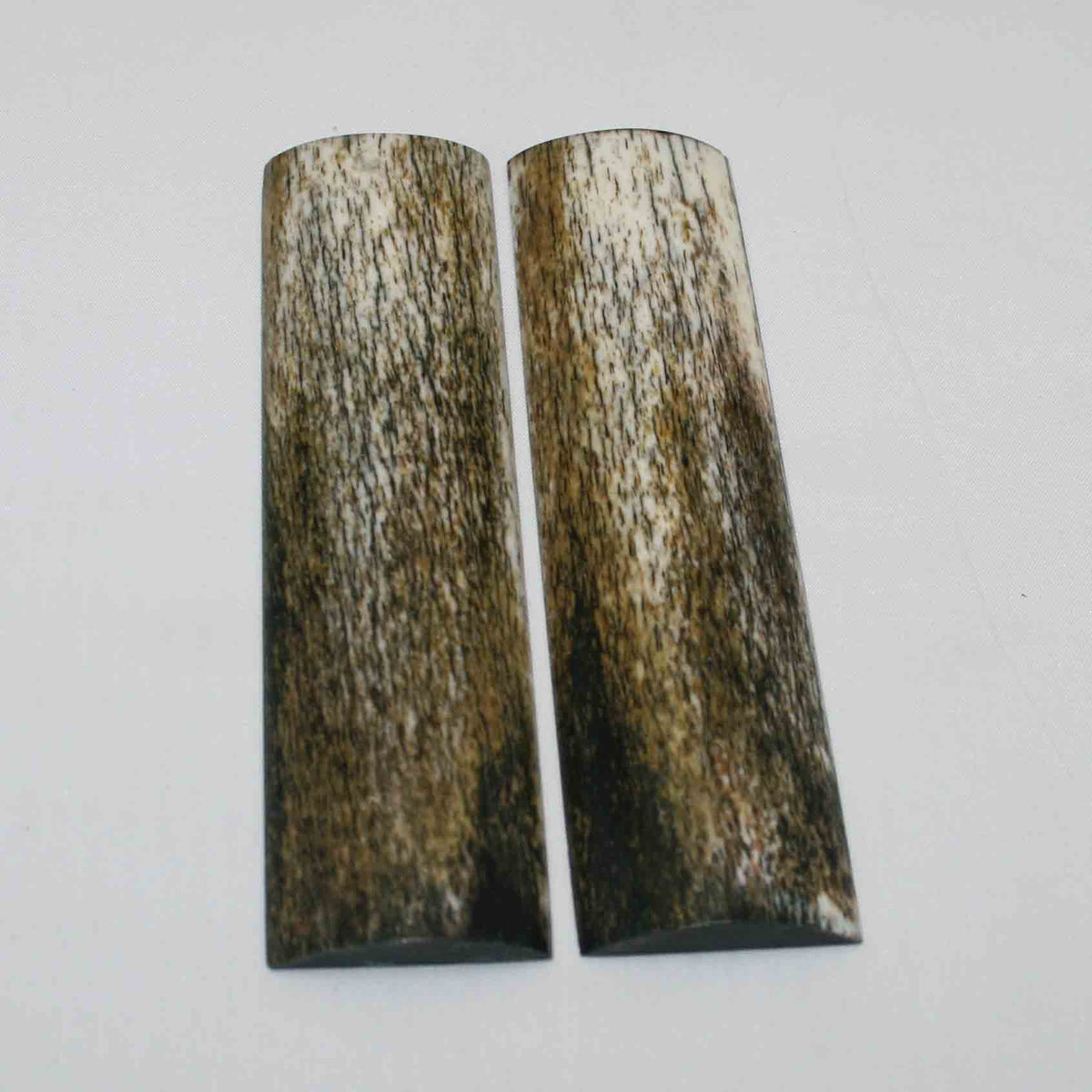 NB104MMA102 Giraffe Bone Scales