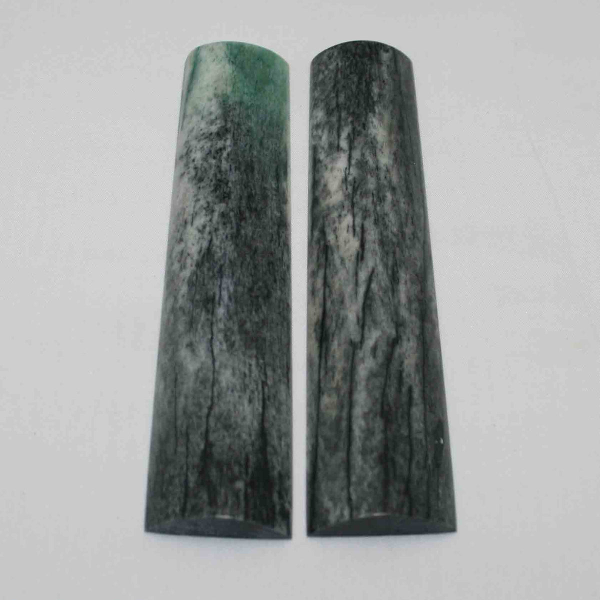 NB104MMA104 Giraffe Bone Scales