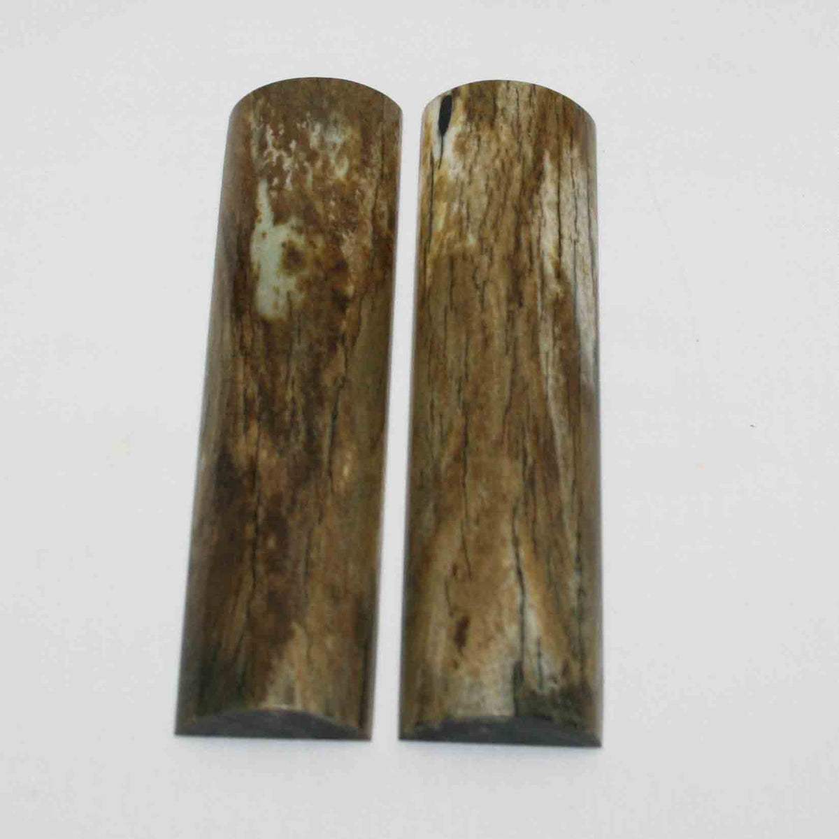 NB104MMA114 Giraffe Bone Scales