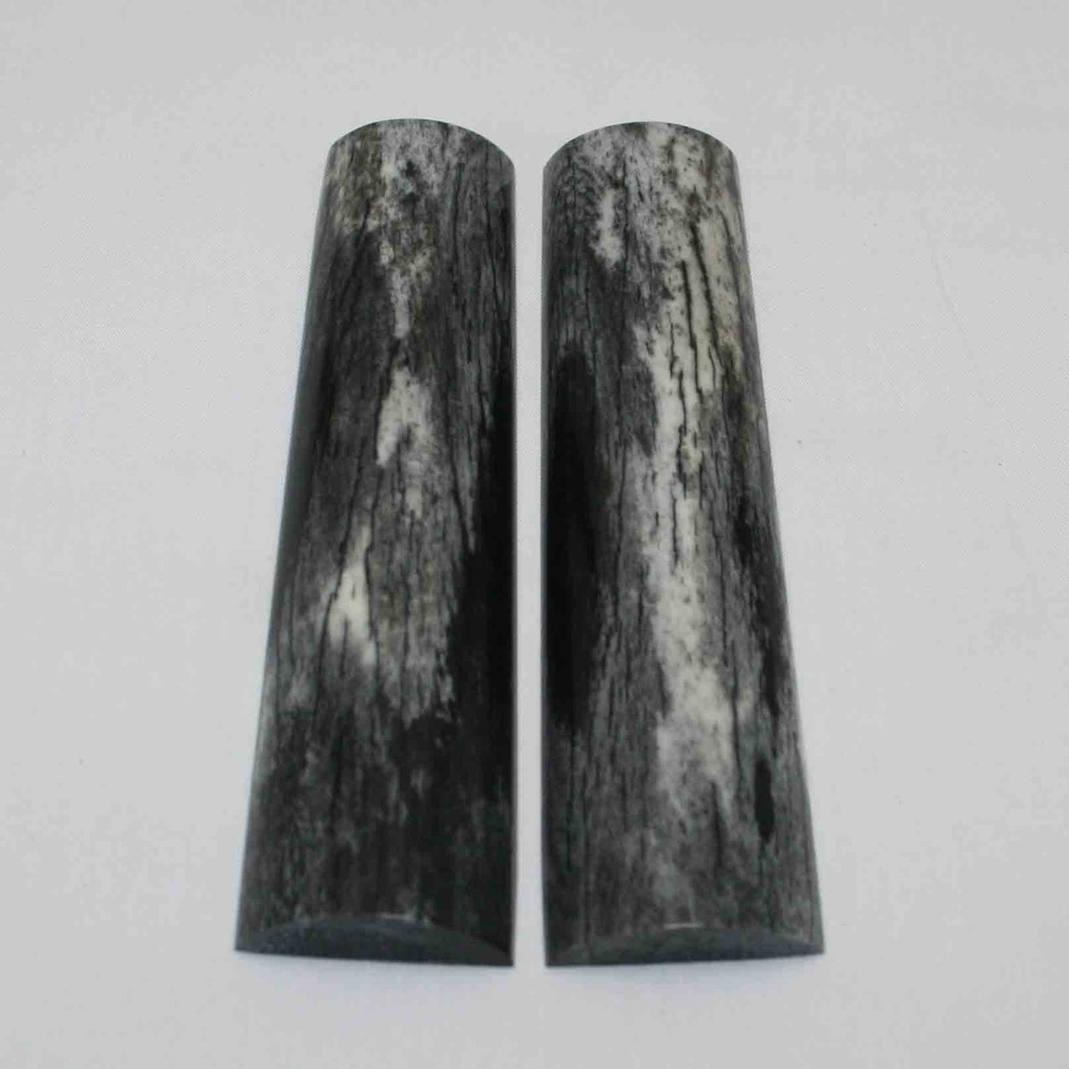 NB104MMA115 Giraffe Bone Scales