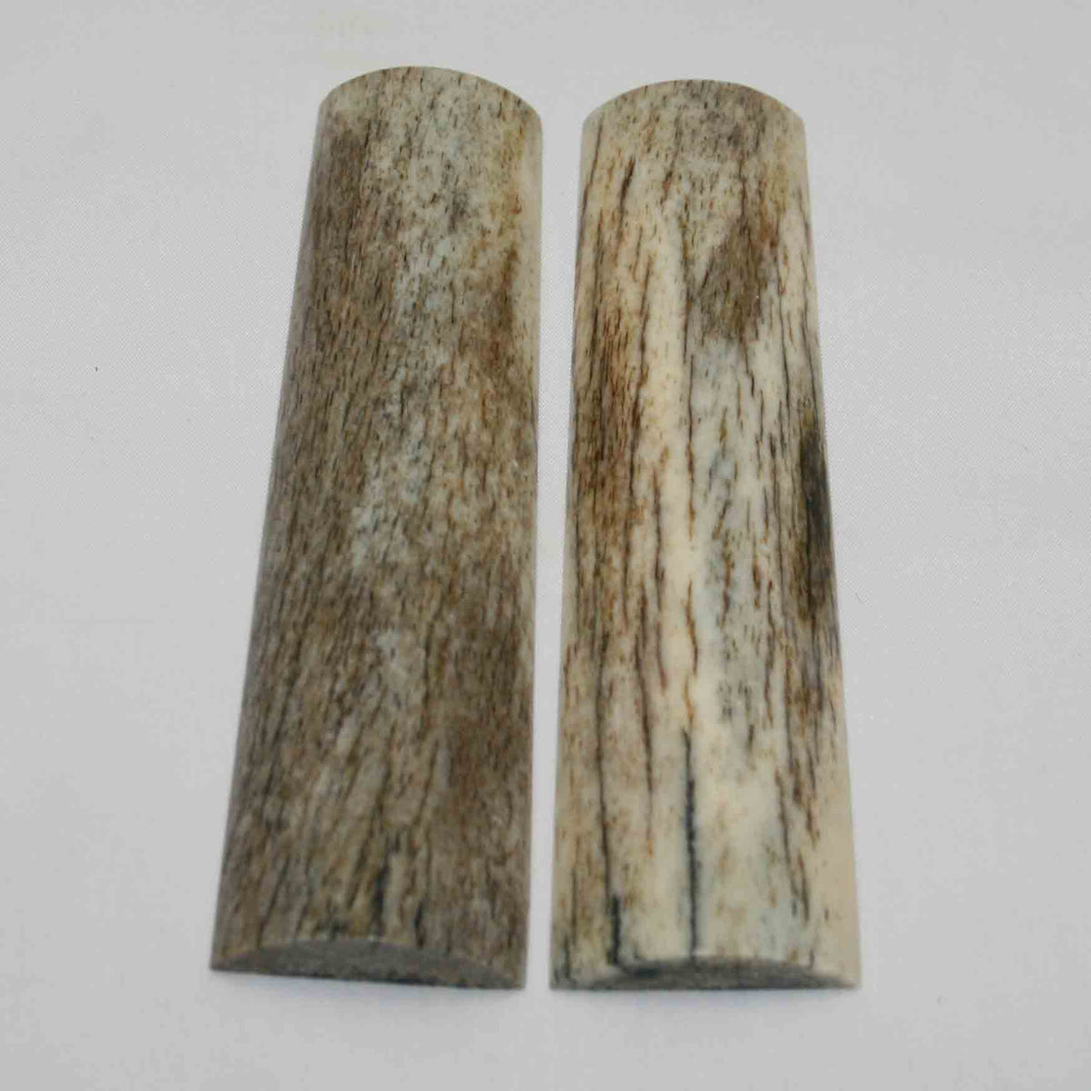 NB104MMA2 Giraffe Bone Scales