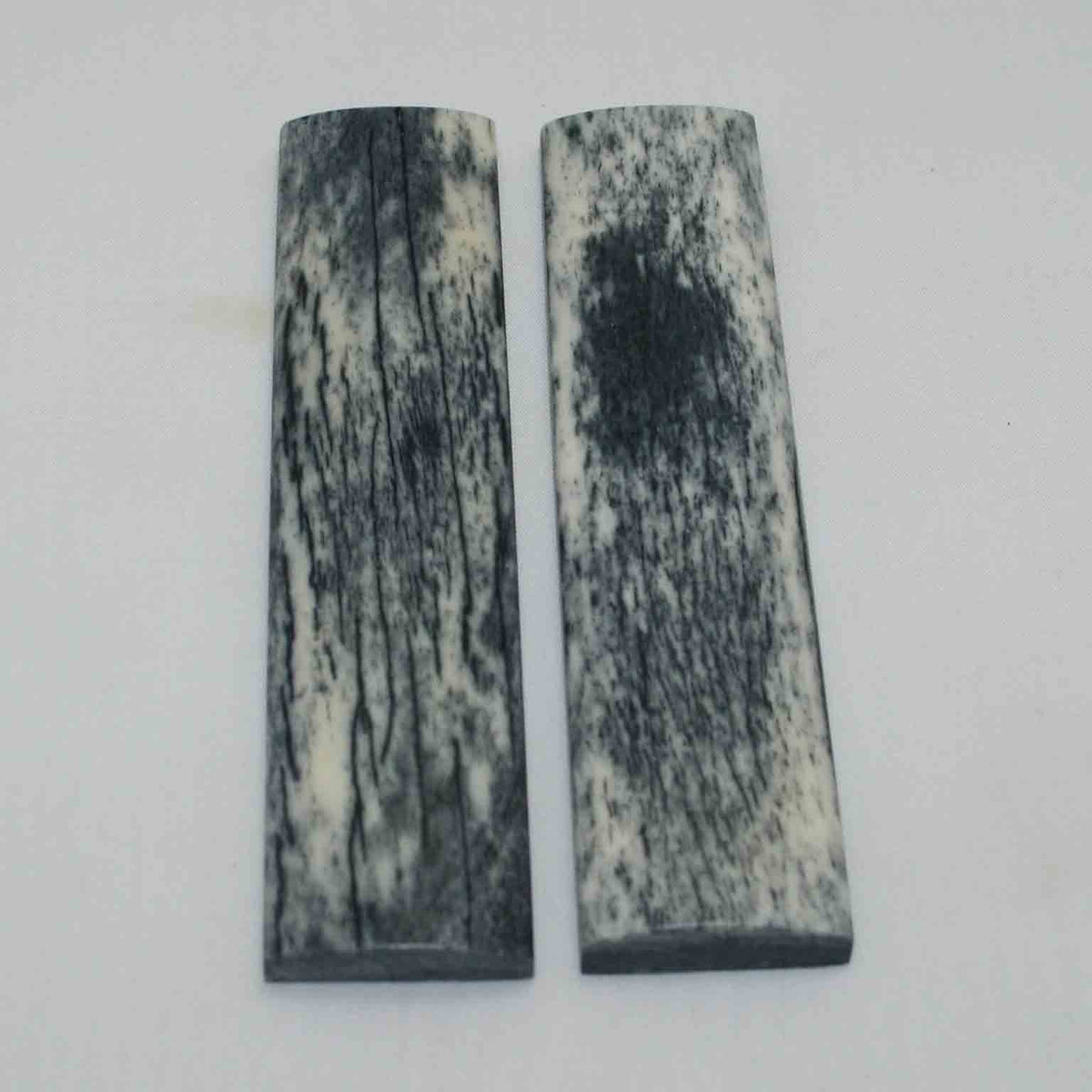 NB104MMA41 Giraffe Bone Scales