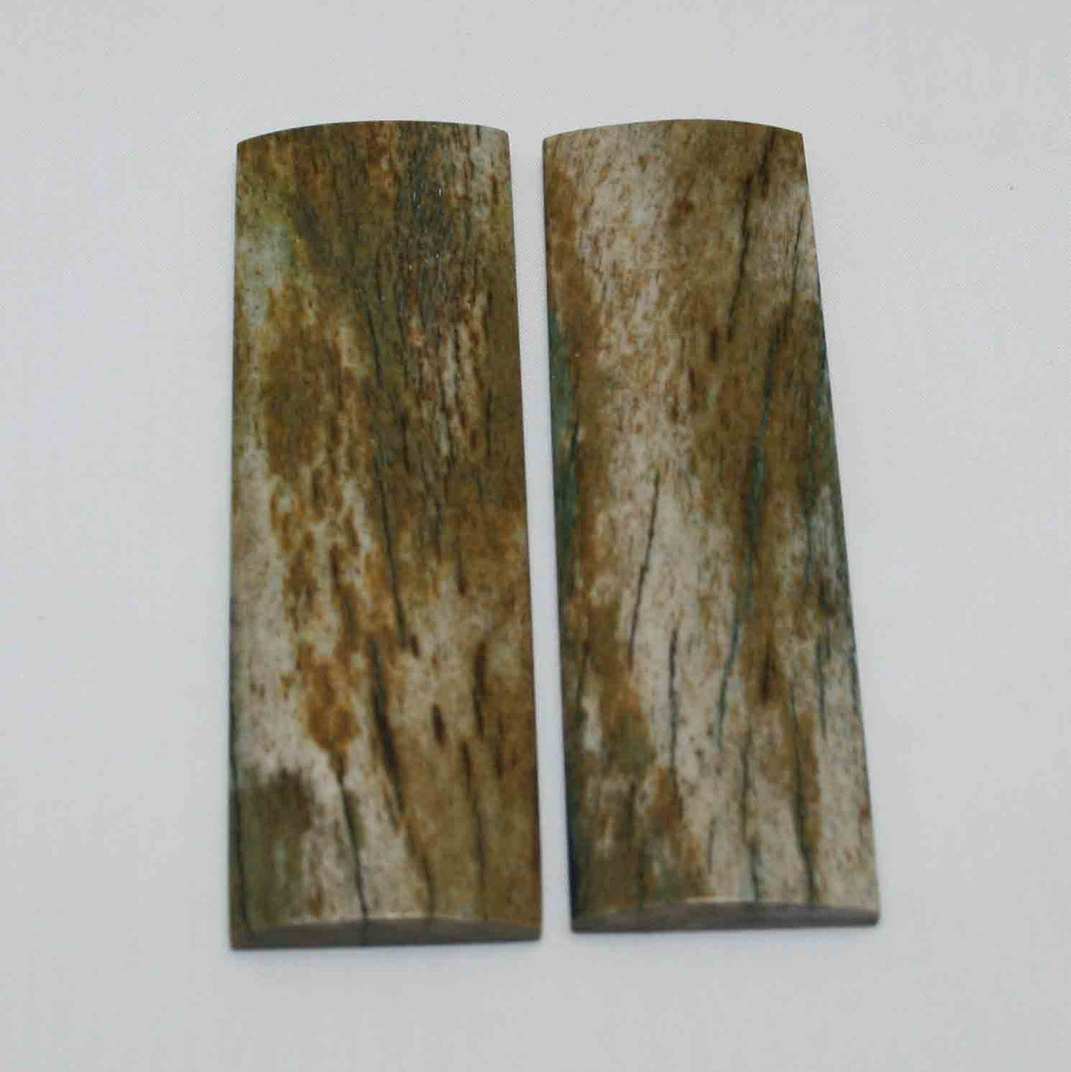 NB104MMA42 Giraffe Bone Scales