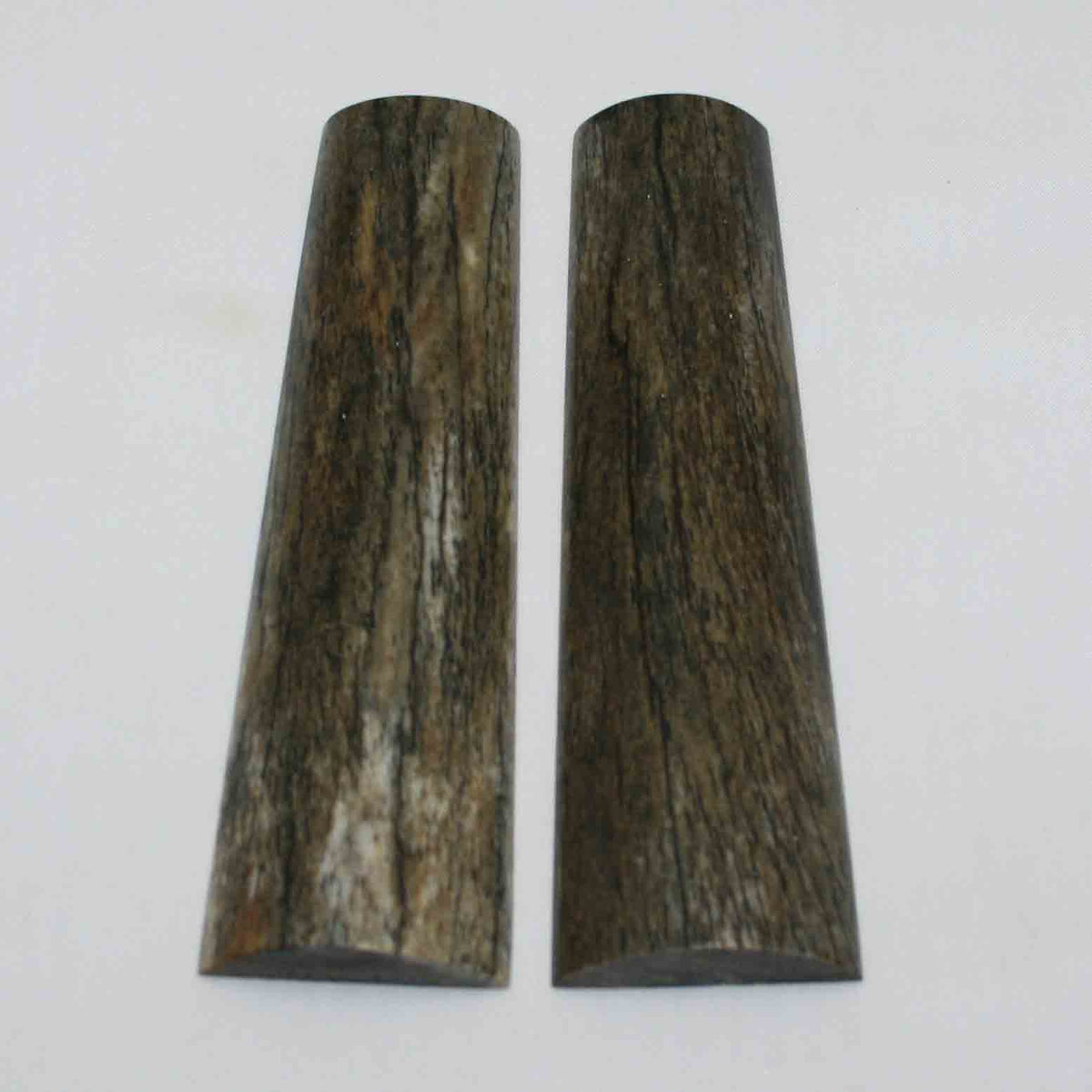 NB104MMA62 Giraffe Bone Scales