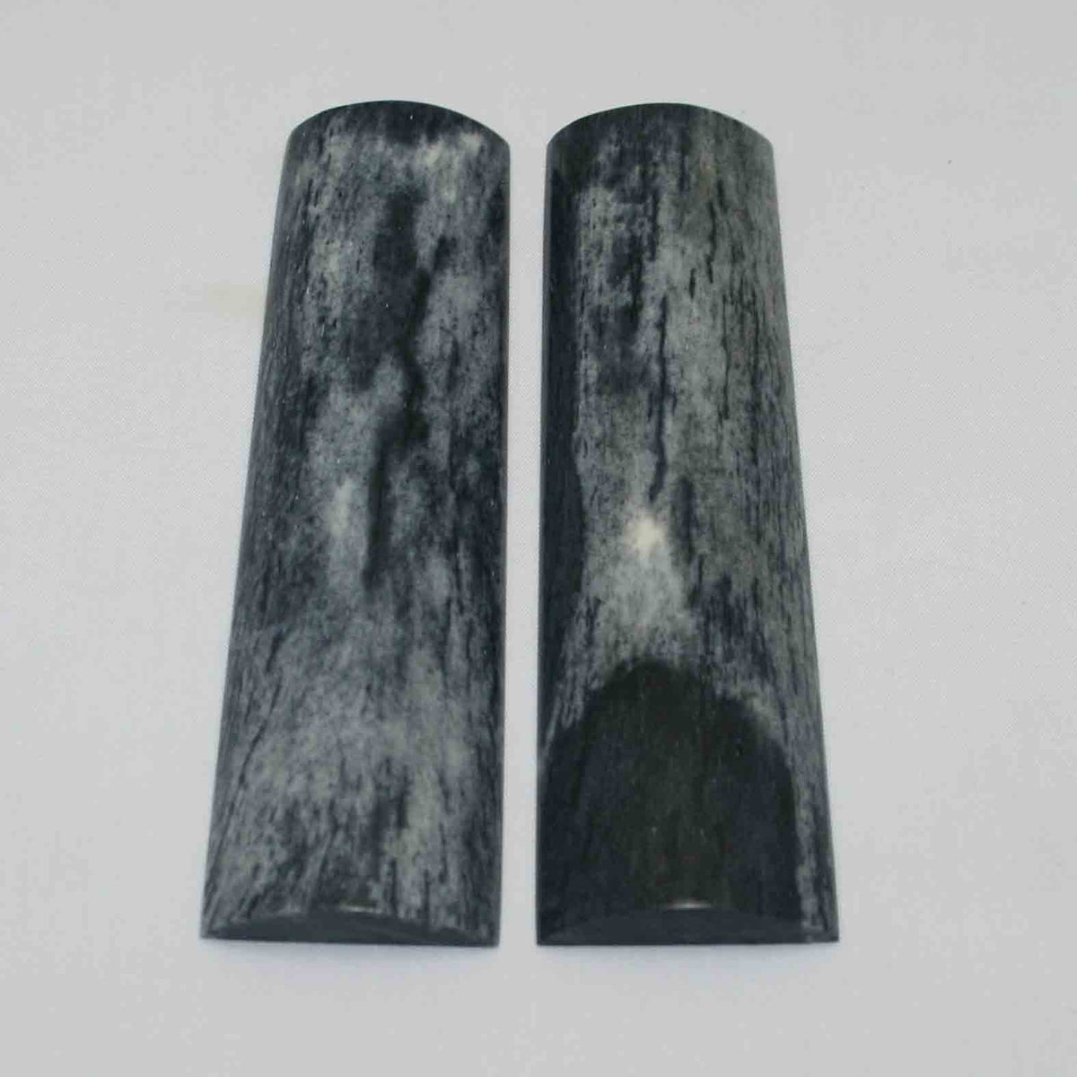 NB104MMA63 Giraffe Bone Scales