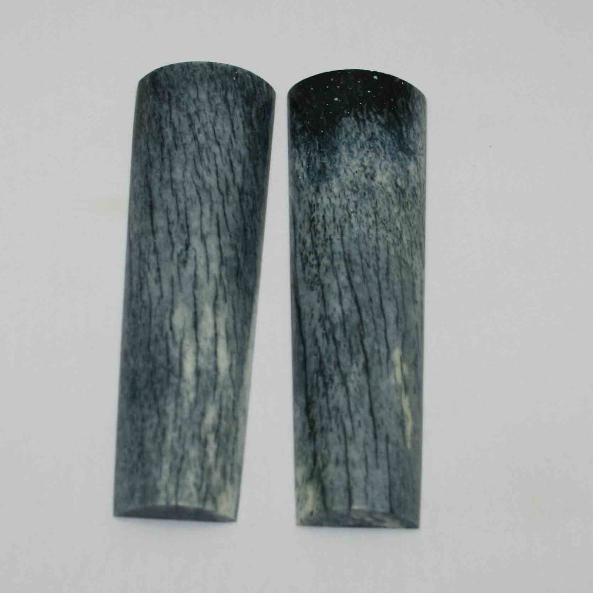 NB104MMA69 Giraffe Bone Scales