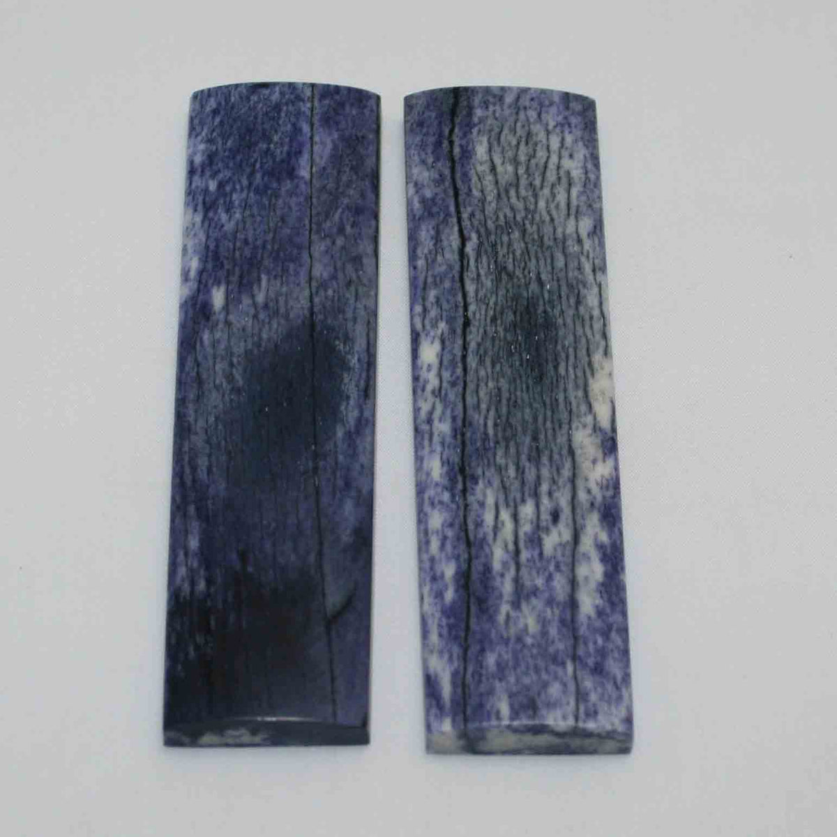 NB104MMA75 Giraffe Bone Scales