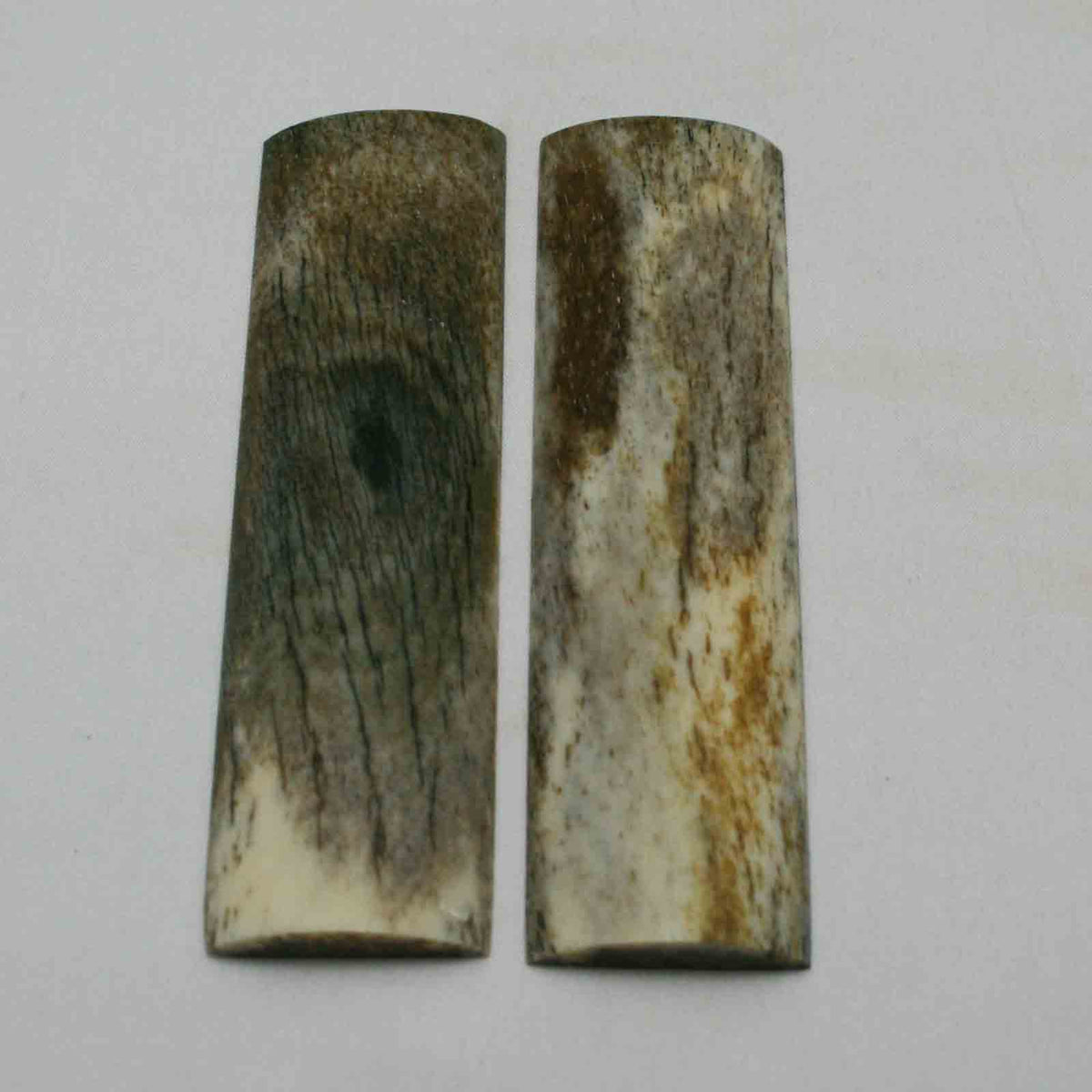 NB104MMA83 Giraffe Bone Scales