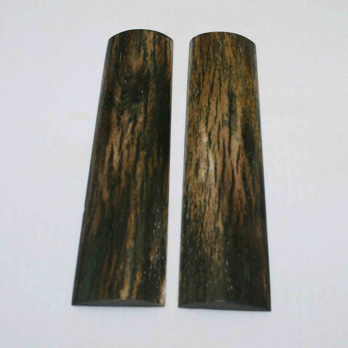 NB104MMA91 Giraffe Bone Scales