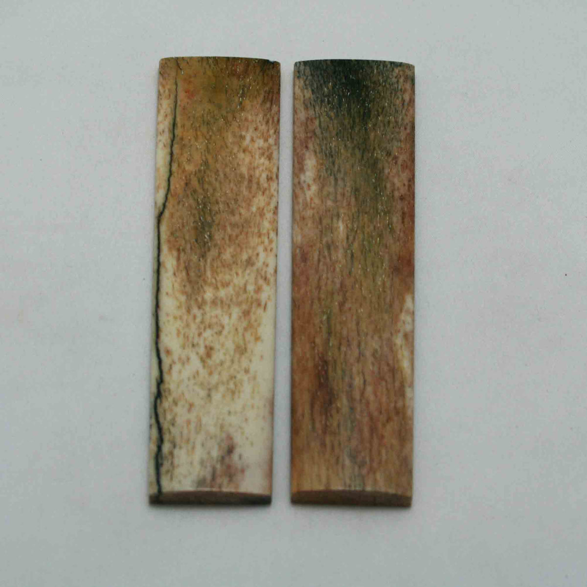 NB104NAM10 Giraffe Bone Scales