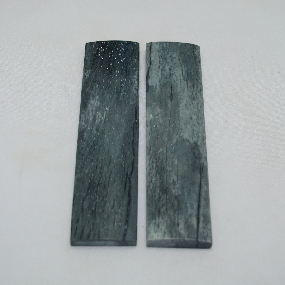 NB104NAM111 Giraffe Bone Scales