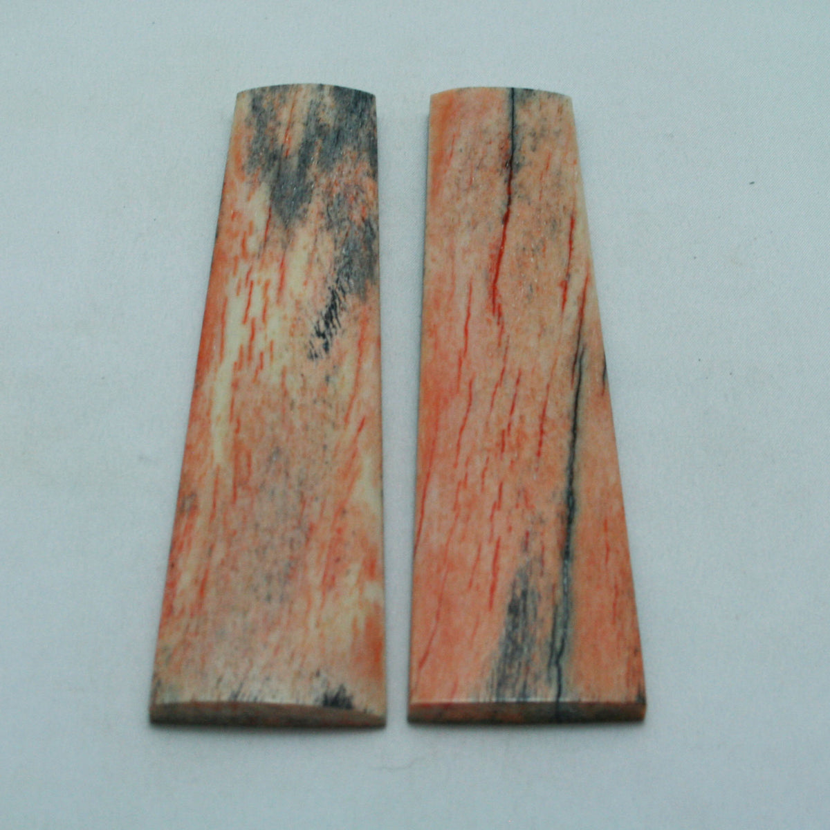 NB104NAM116 Giraffe Bone Scales