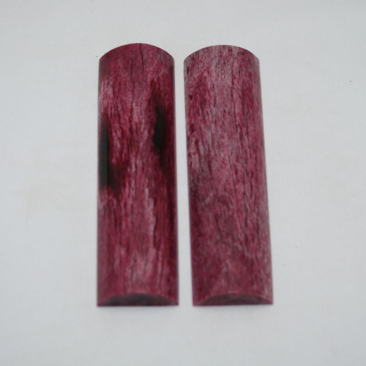 NB104NAM146 Giraffe Bone Scales